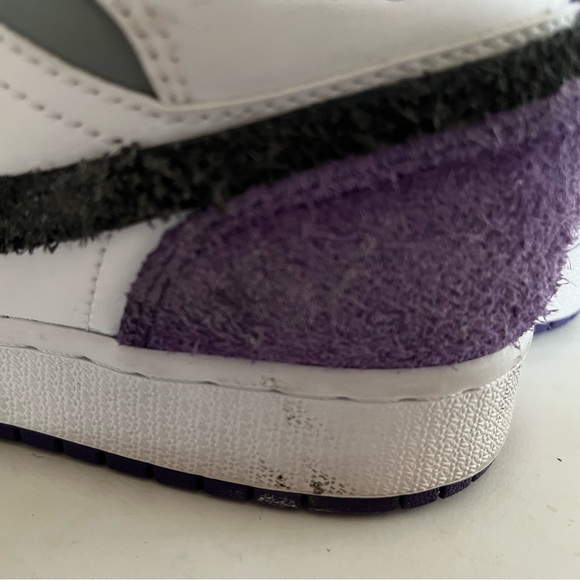 Air Jordans size 5Y, black and purple . Above average to good condition,see pics - Picture 6 of 9